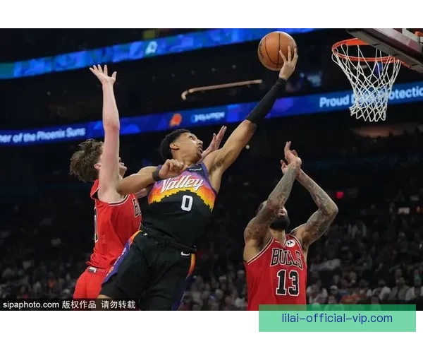 纳什见证太阳大胜猛龙止步五连败 布克25分巴恩斯高效9中8表现抢眼